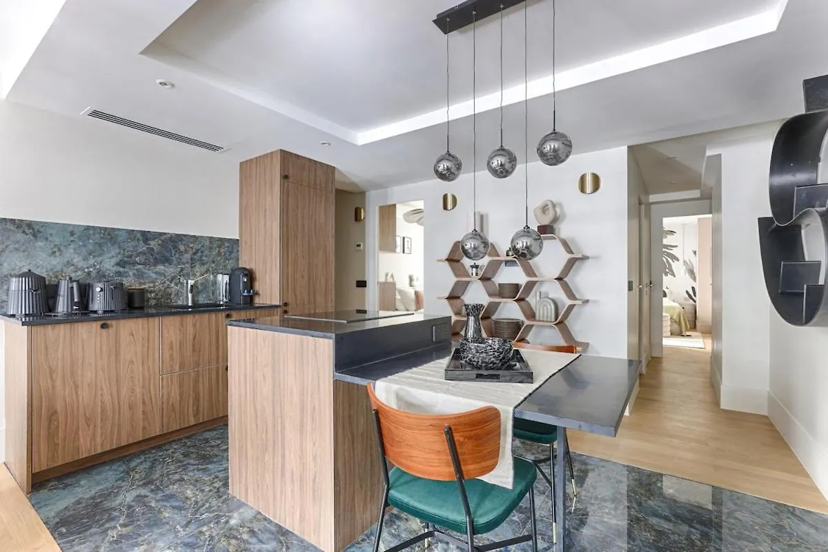Mykeypers - Magnificent Luxury Flat 2Br-6P - Champ-Elysees Παρίσι 0*,  Γαλλία